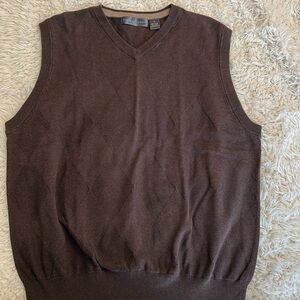 Oscar De La Renta men’s sweater vest